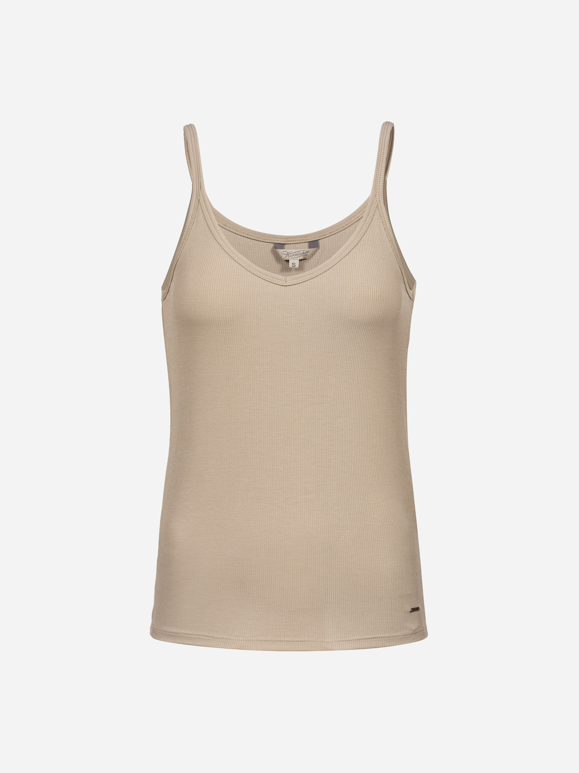 Beigefarbenes, geripptes Tank-Top mit dünnen Spaghetti-Trägern auf weißem Hintergrund.