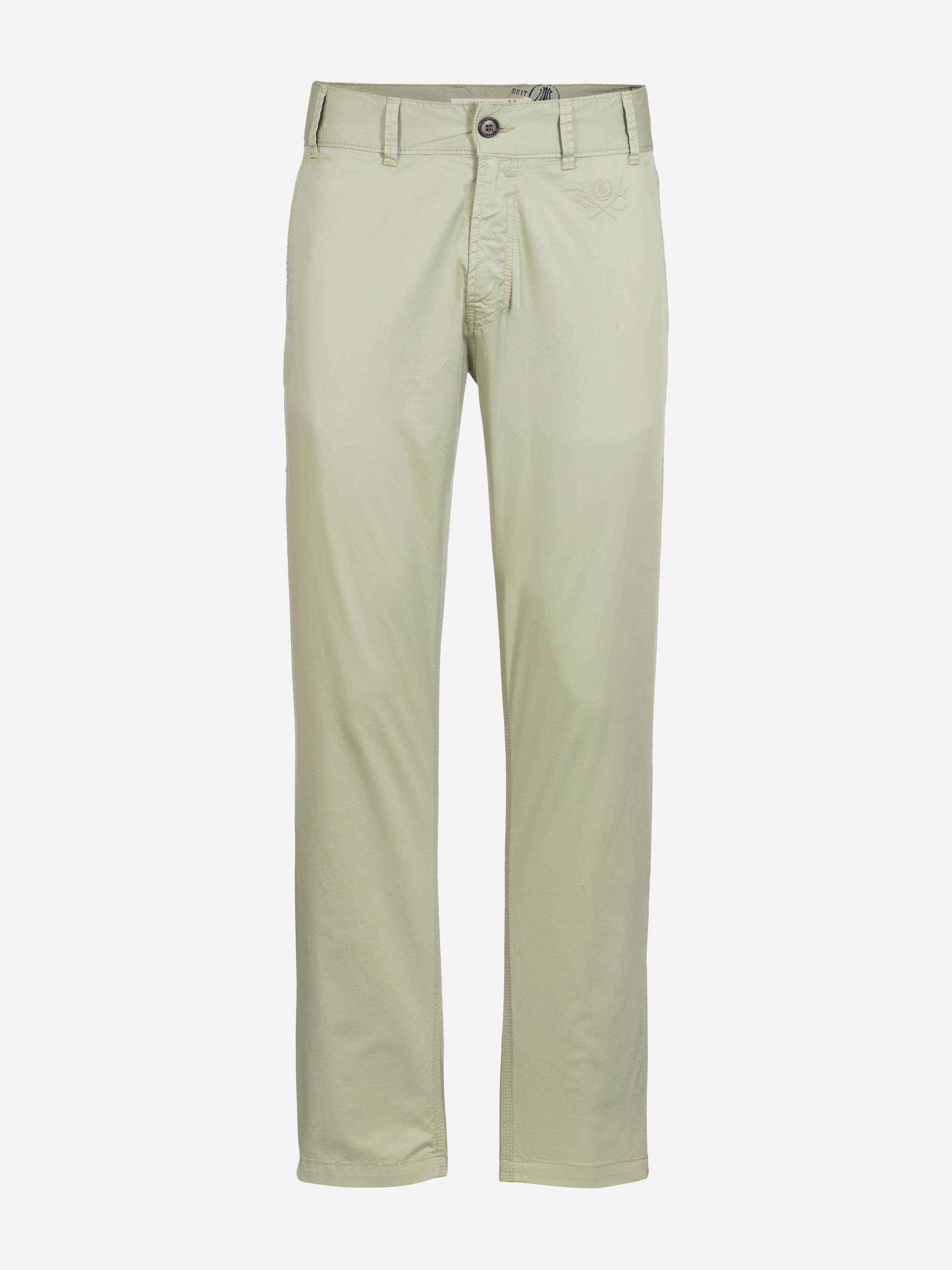 Hellbeige oder khakifarbene Hose mit geradem Bein, Knopf- und Reißverschluss, Gürtelschlaufen und Seitentaschen auf einfarbig weißem Hintergrund.