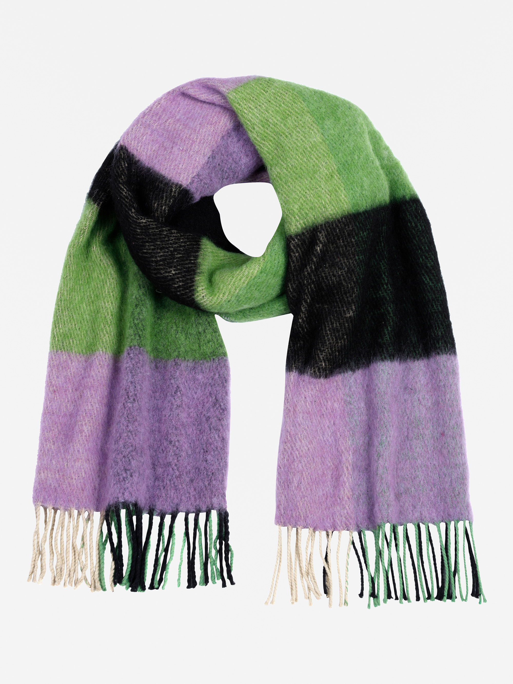 Ein Wollschal mit breiten horizontalen Streifen in Grün, Schwarz und Lavendel, mit Fransen an den Enden mit gemischten grünen, schwarzen und cremefarbenen Fäden auf weißem Hintergrund.