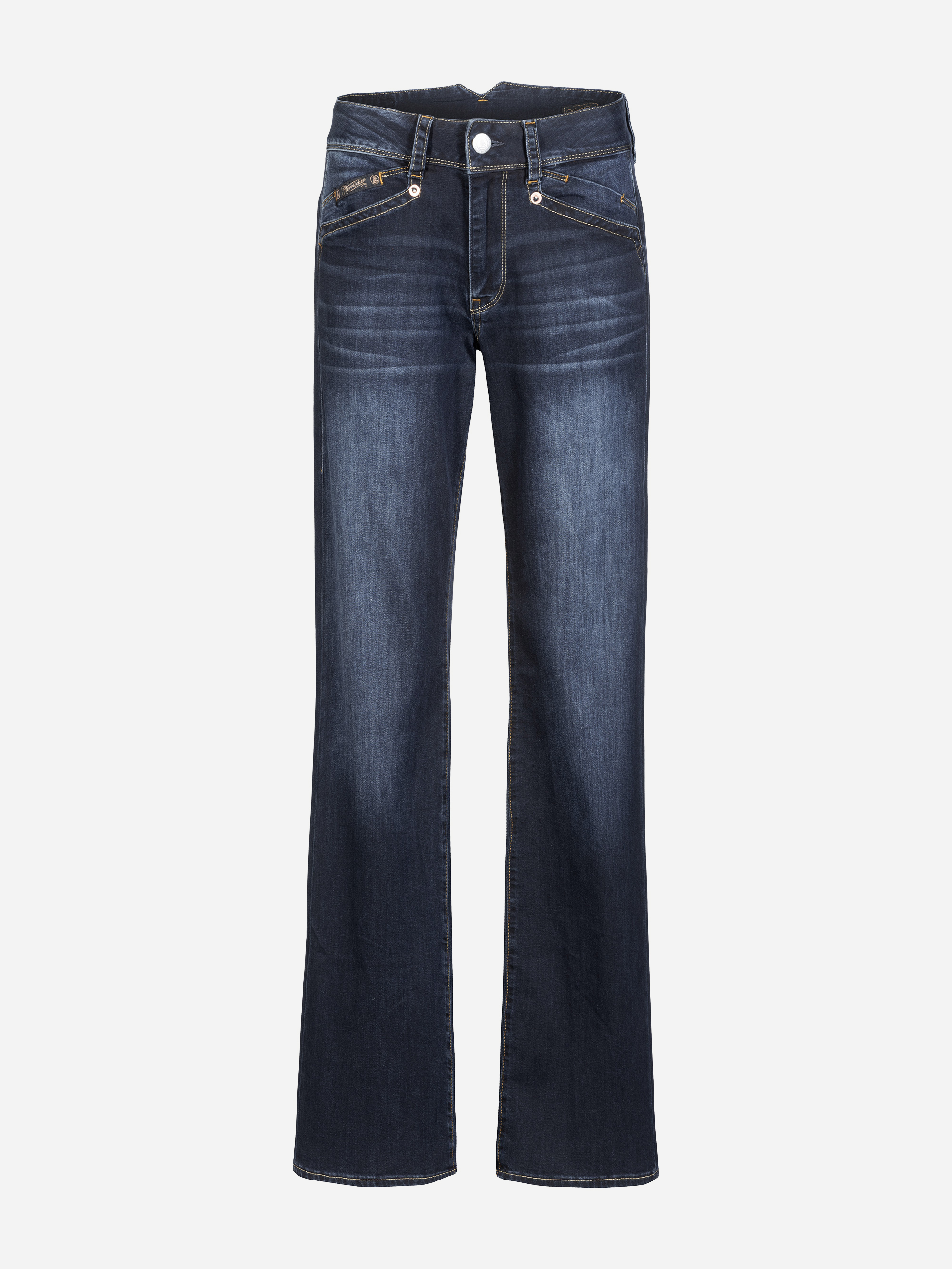 Jeans in dunkler Waschung mit geradem Bein, kontrastreichen Verblassungen an den Oberschenkeln, einem Knopfverschluss und einzigartigen, schräg verlaufenden Nähten im Bereich der Vordertaschen, dargestellt vor einem hellgrauen Hintergrund.