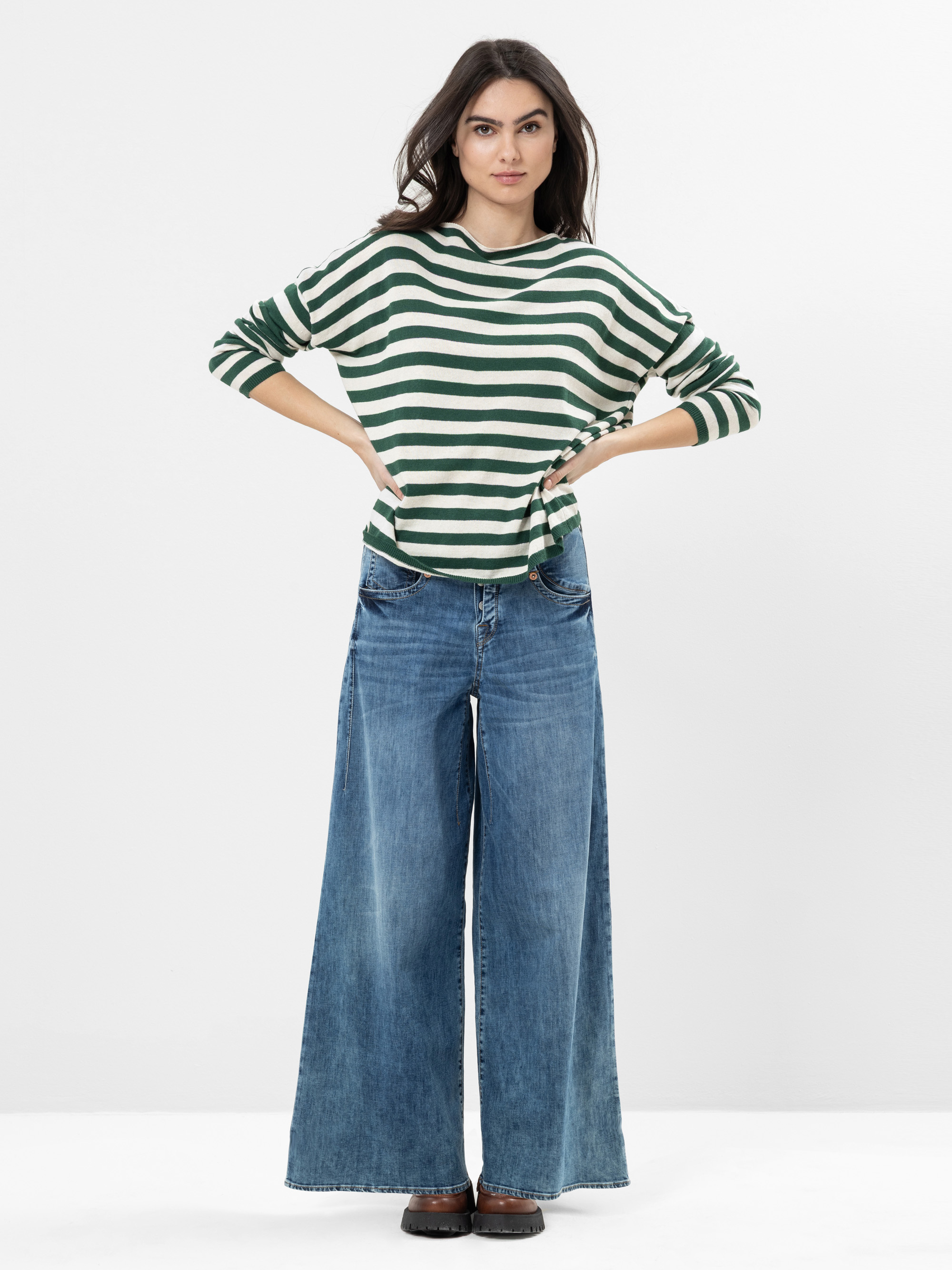 Modell Shyra Palazzo