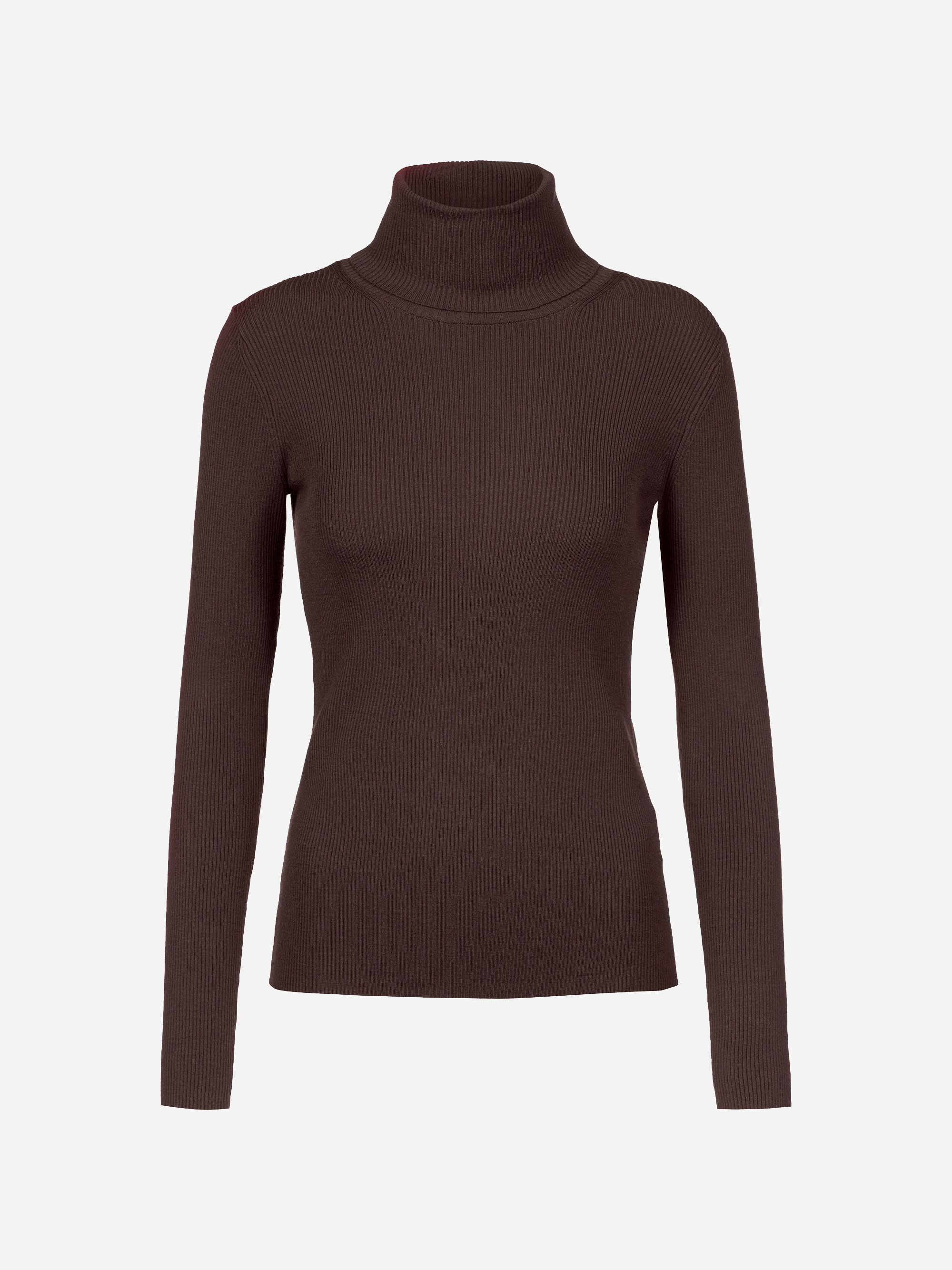 Ein brauner, langärmeliger Rollkragenpullover mit Rippstrick wird vor einem schlichten weißen Hintergrund präsentiert.