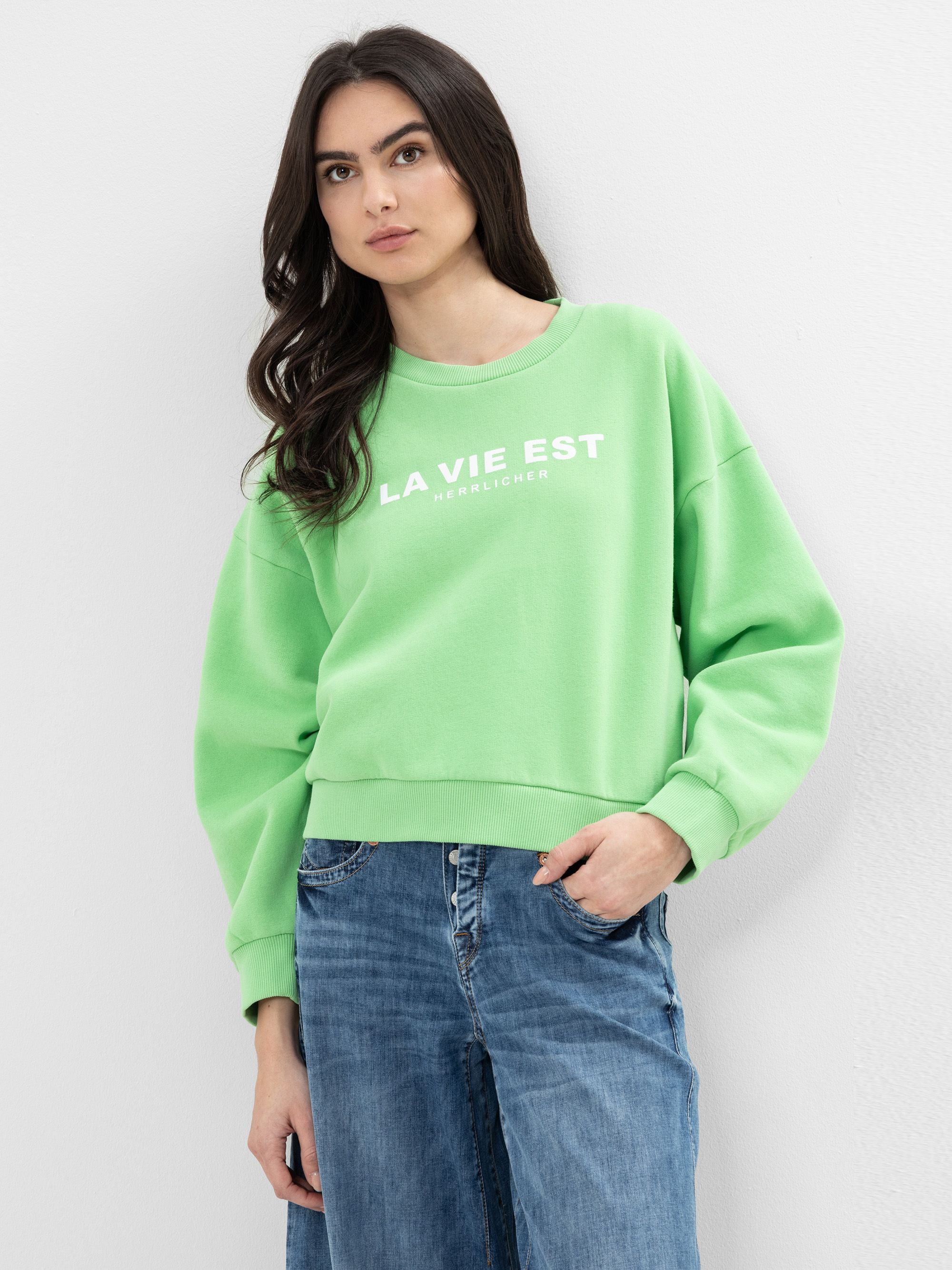 Model Christy Cropped