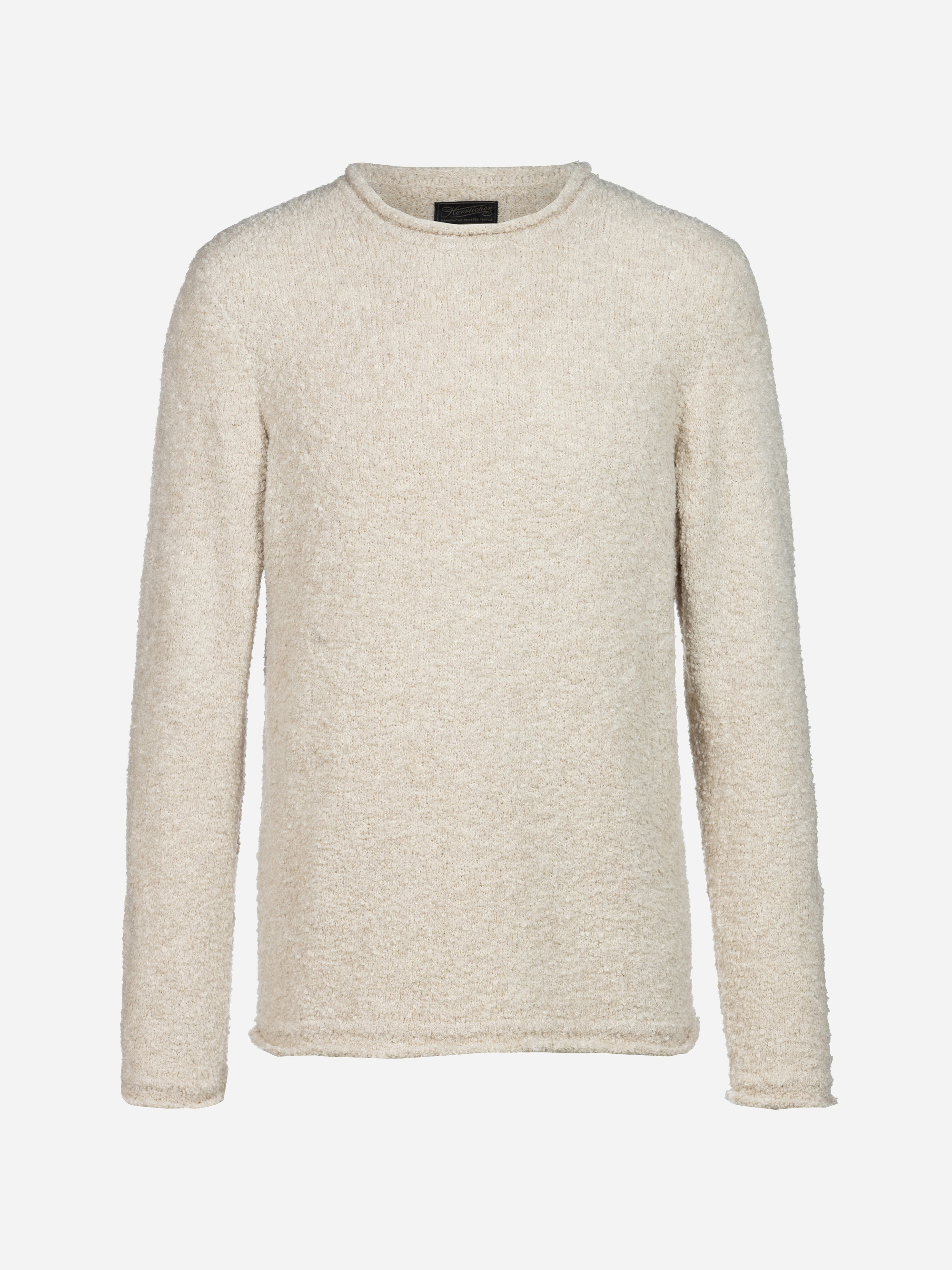 Ein beiger, langärmeliger Pullover mit Rundhalsausschnitt aus einem strukturierten, flauschigen Stoff, präsentiert vor einem schlichten weißen Hintergrund.
