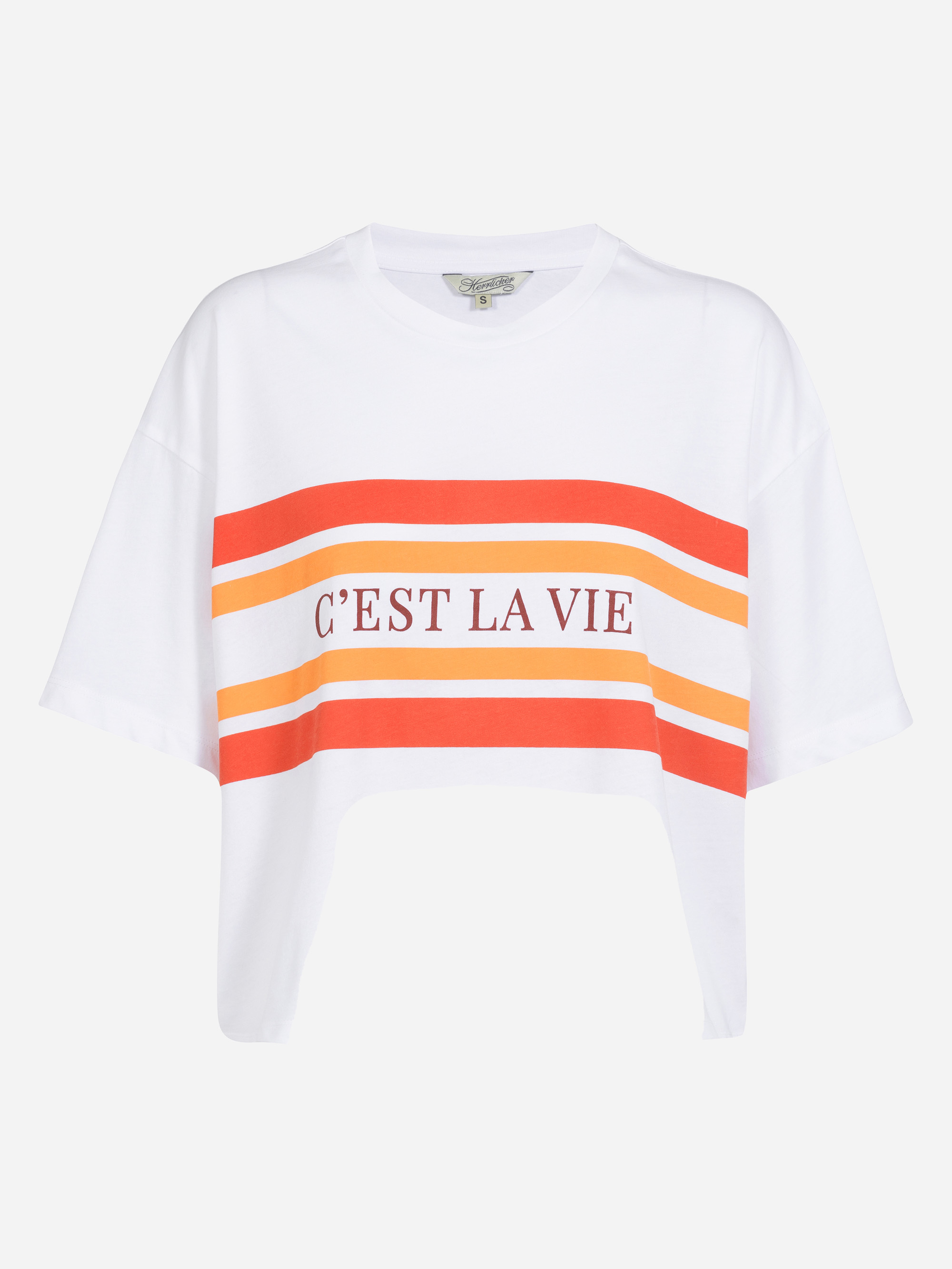 Weißes, kurzärmeliges T-Shirt mit roten und orangefarbenen Querstreifen auf der Brust und dem Schriftzug "C'EST LA VIE" in Rot in der Mitte.
