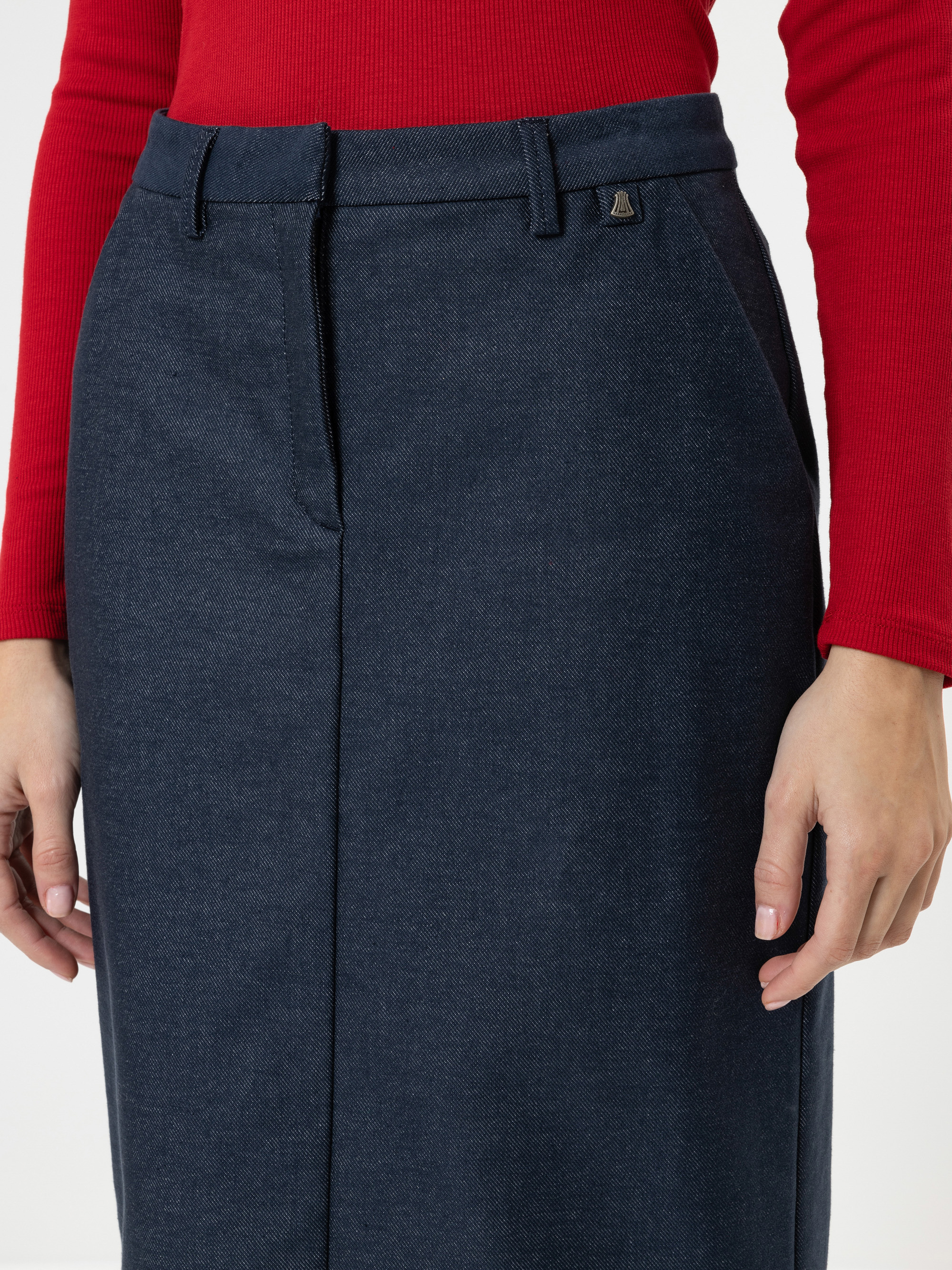 Eine Nahaufnahme eines Frauenrocks.