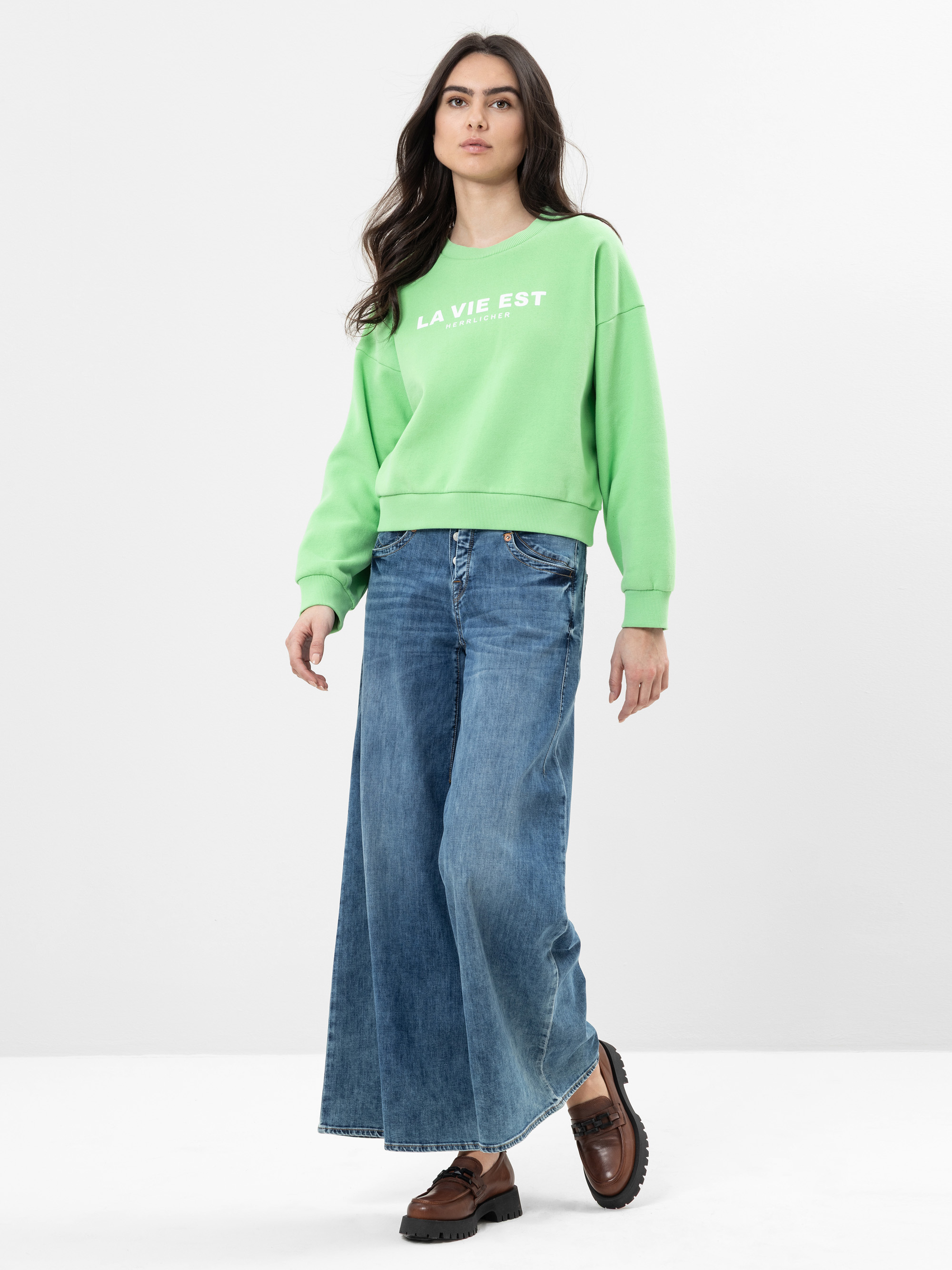 Model Christy Cropped