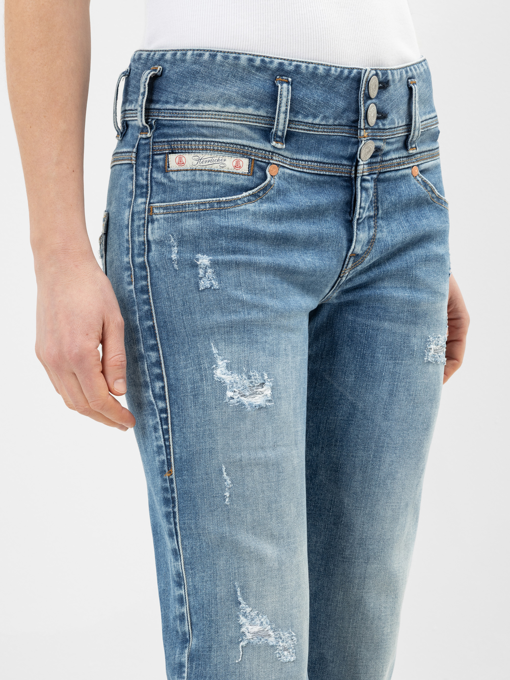 Modell Raya New Straight