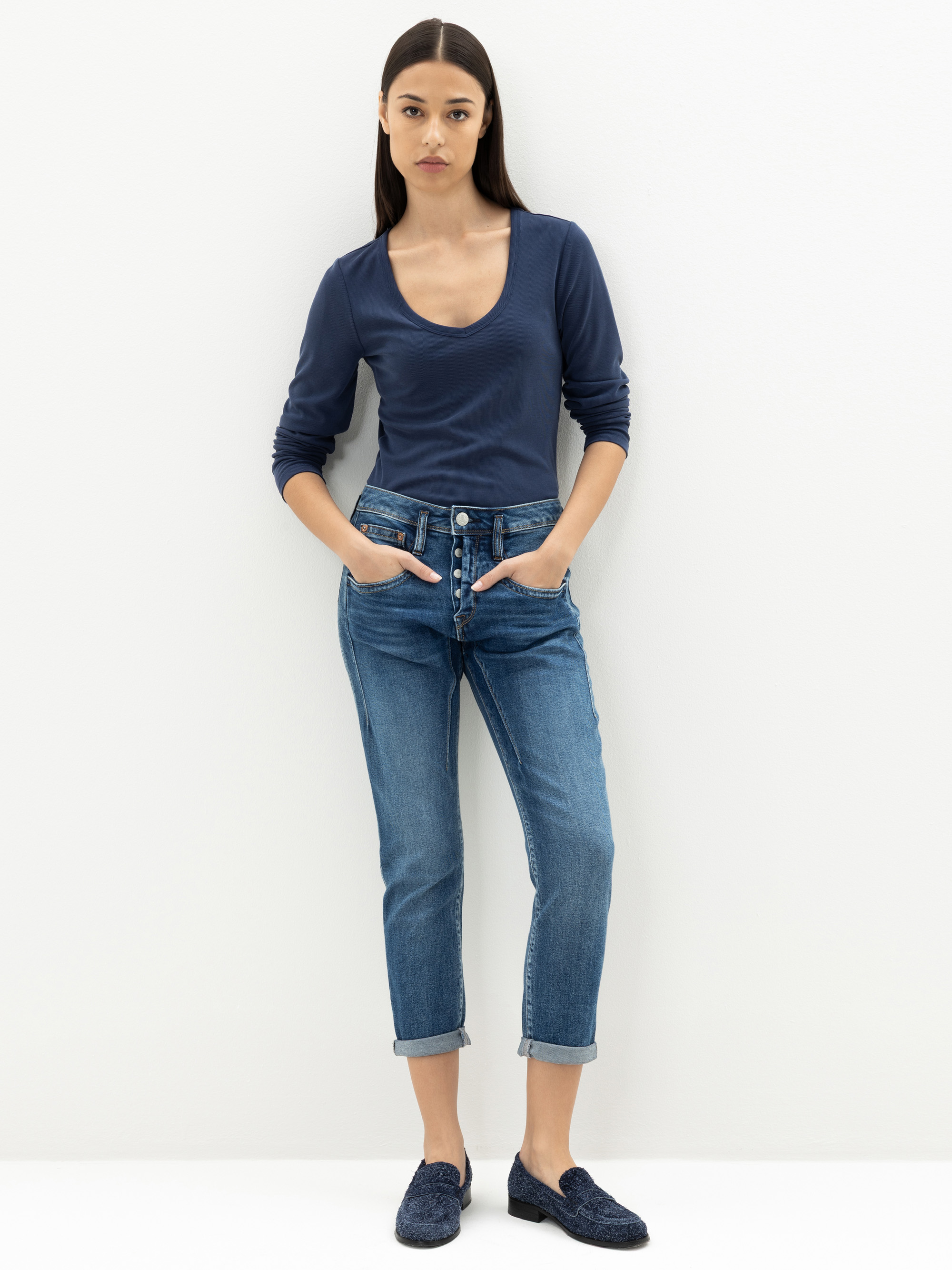 Modell Shyra Cropped