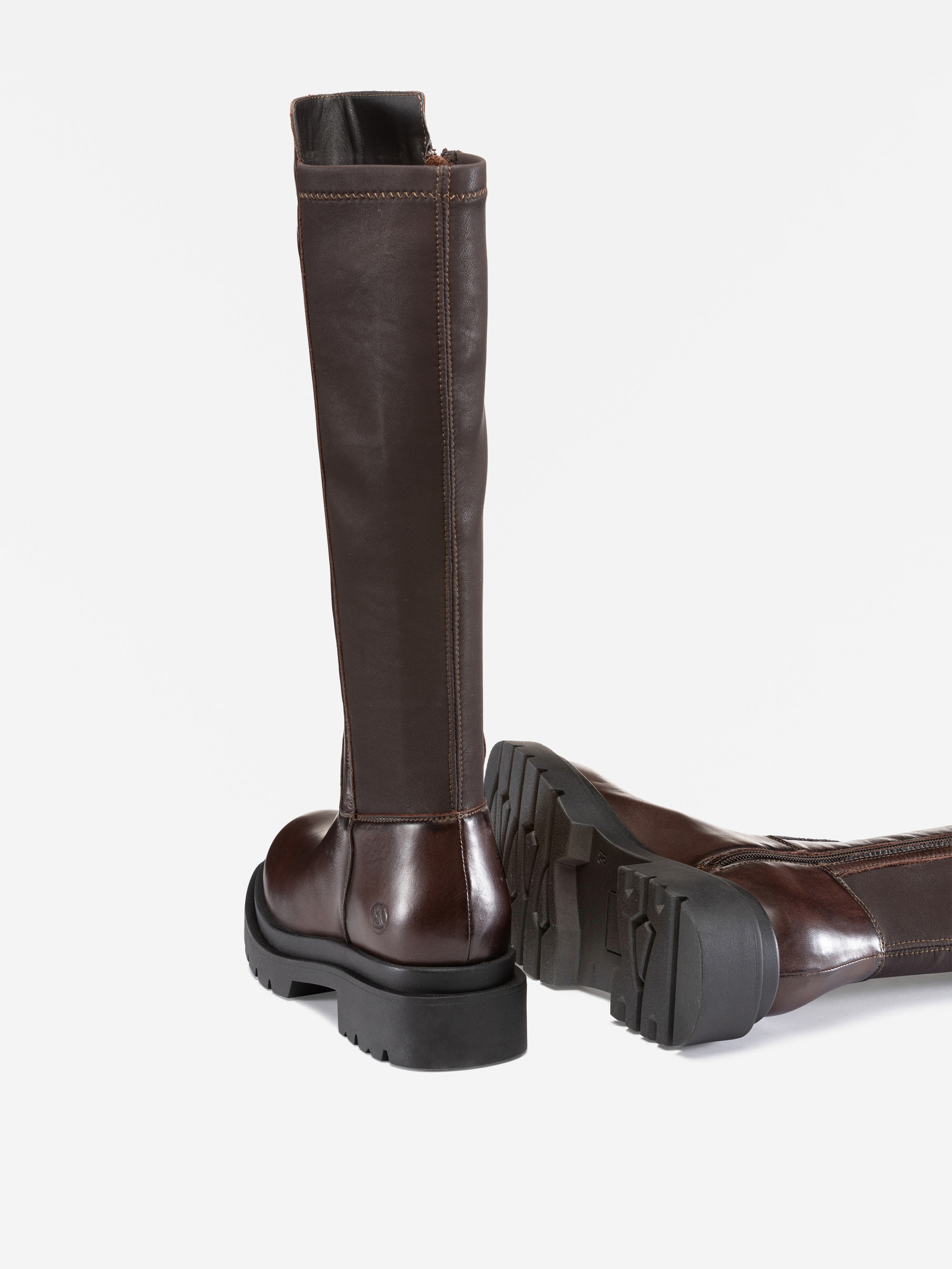 Modell The High Boot