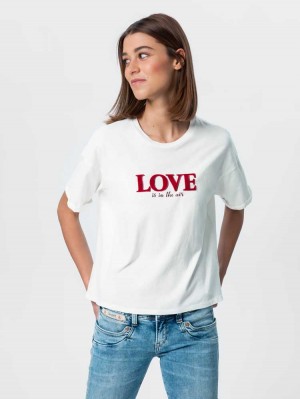 Herrlicher Stina Love T-Shirt mit Pin-Button
