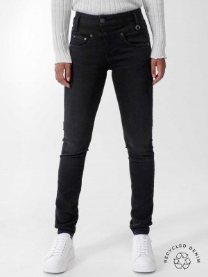 Herrlicher Sharp Slim Black Jeans aus Reused Denim
