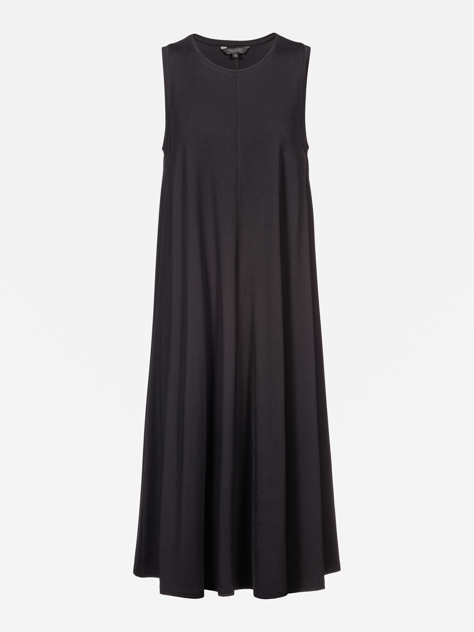 Schwarzes, ärmelloses Midikleid in A-Linie mit Rundhalsausschnitt aus weichem, fließendem Stoff auf weißem Grund.