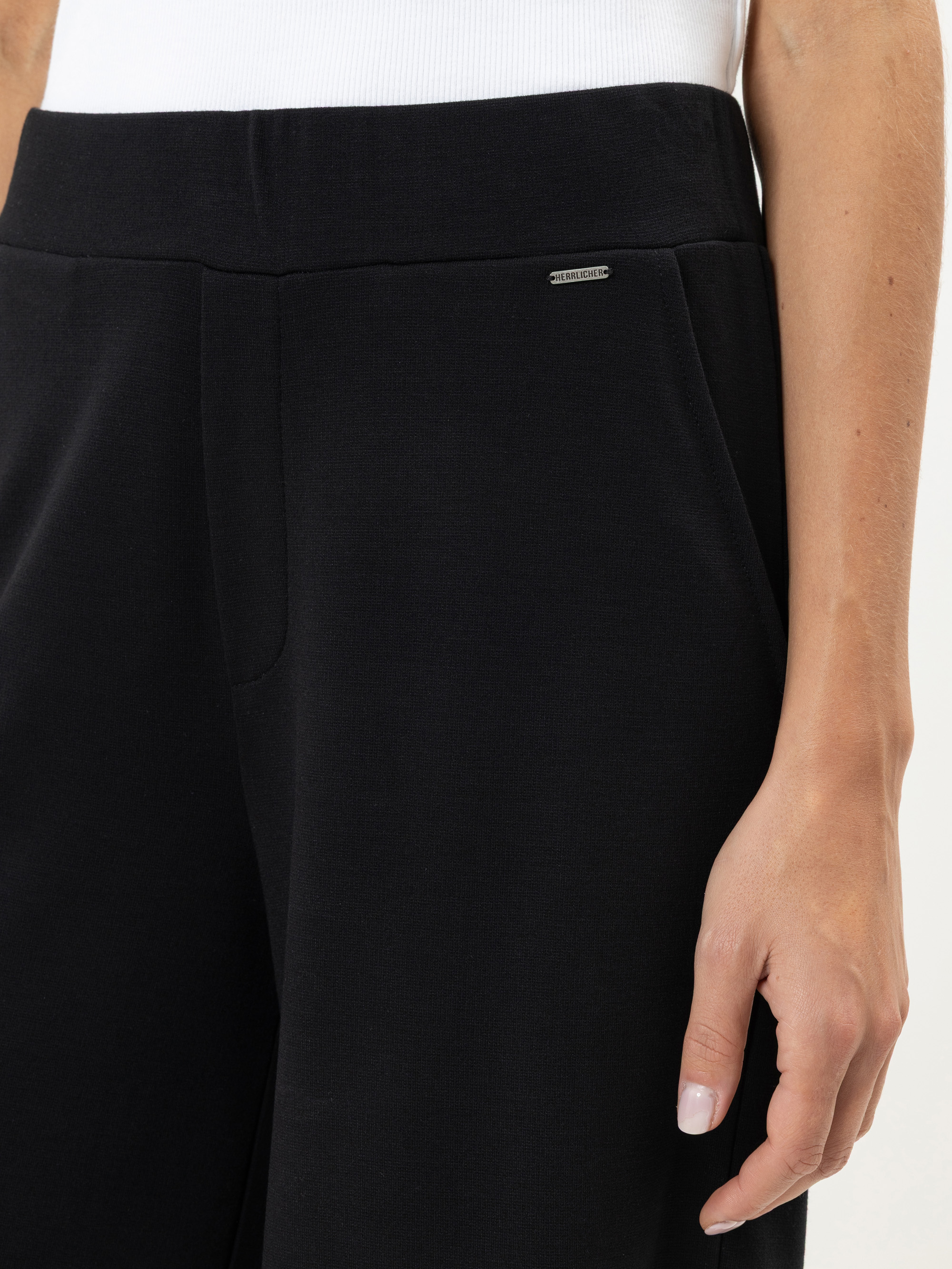 Modell Garnet Shorts