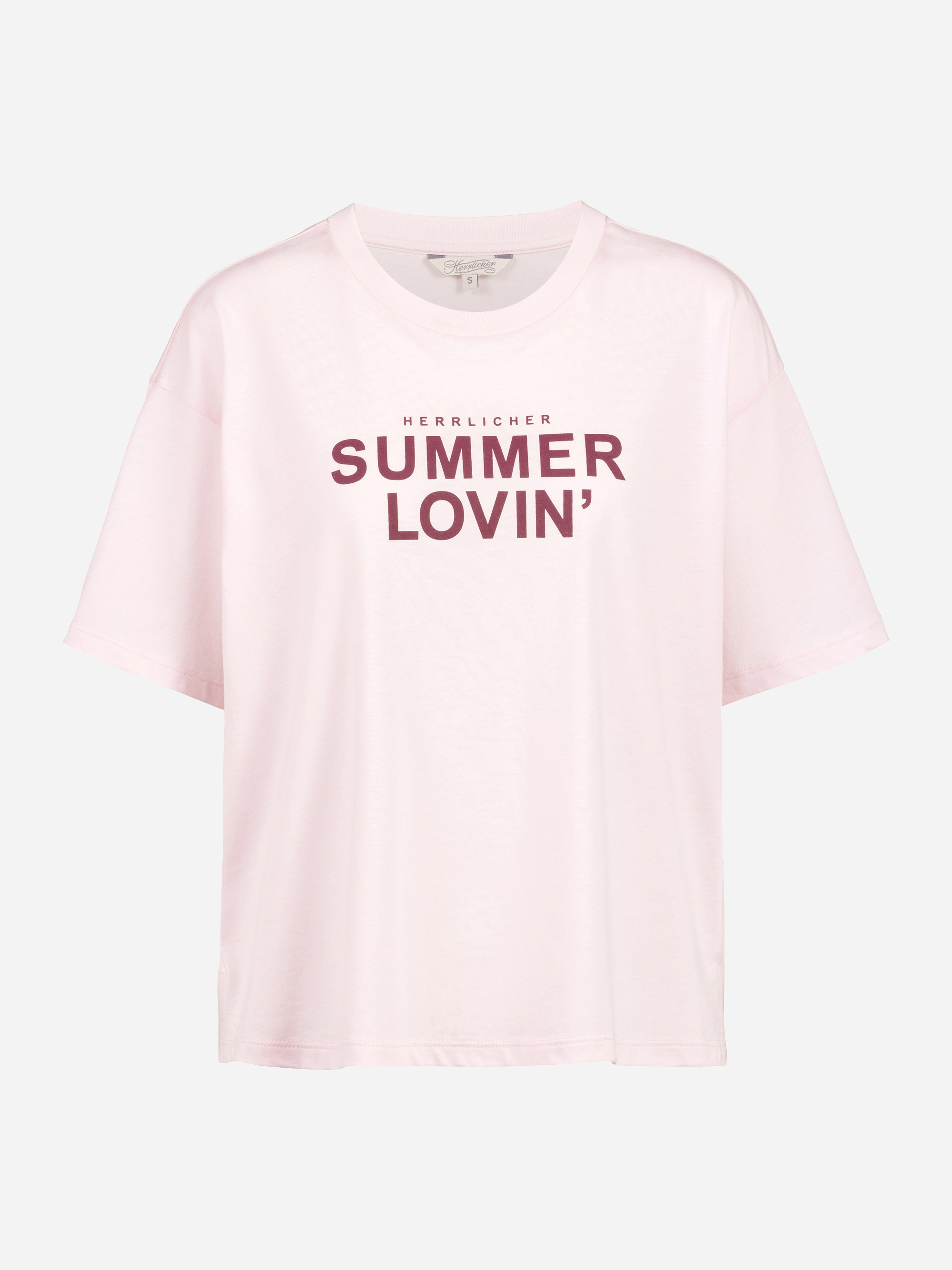 Ein hellrosa Kurzarm-T-Shirt mit der Aufschrift MERLICHER SUMMER LOVIN' in fetten, dunkelroten Buchstaben auf der Vorderseite. Das Shirt ist auf einem schlichten weißen Hintergrund abgebildet.
