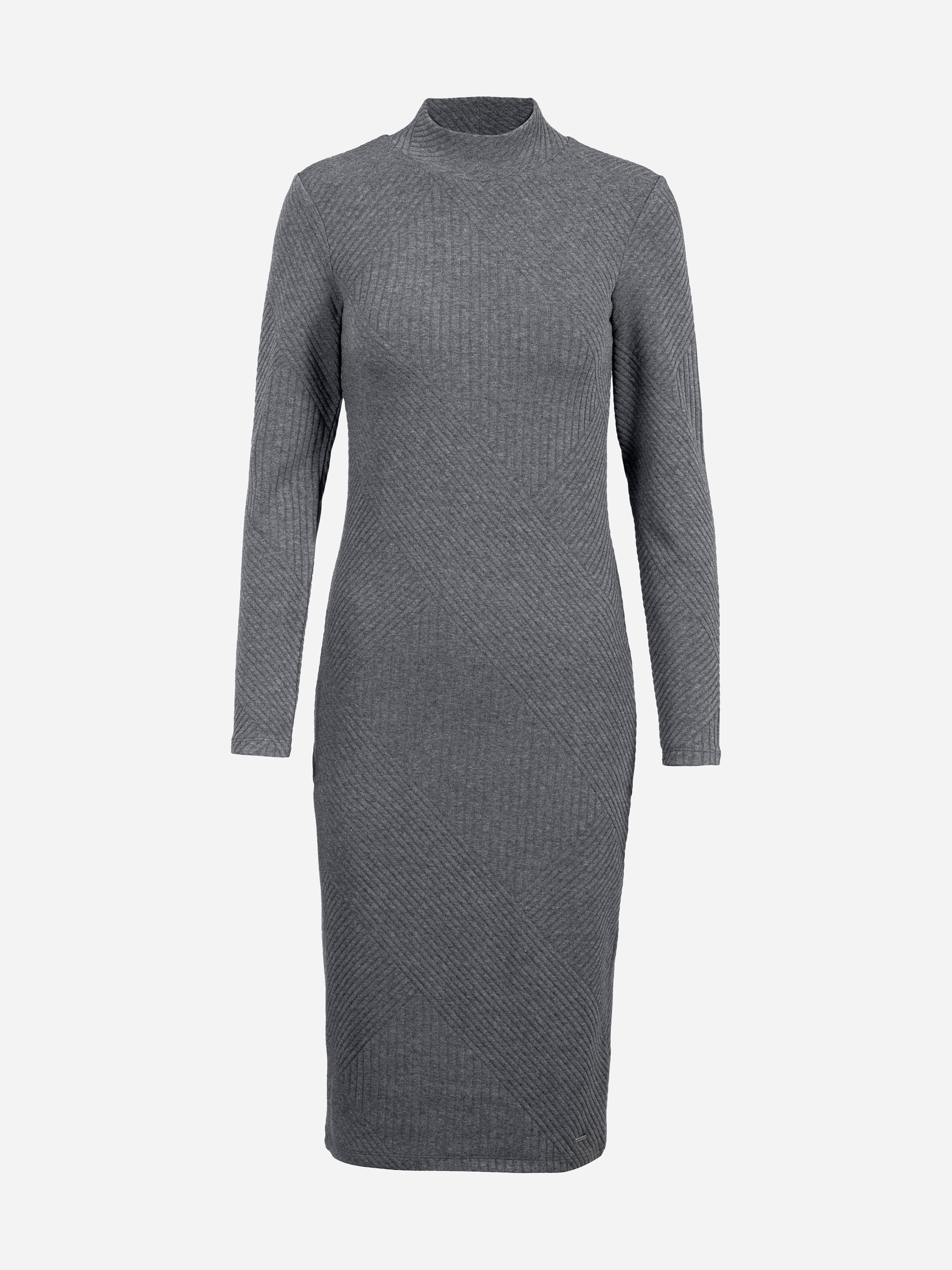 Langärmeliges, knielanges, tailliertes graues Kleid aus Rippenstrick mit hohem Halsausschnitt auf einfarbigem weißem Hintergrund.